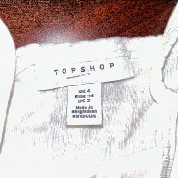 TopShop Cropped White Cami Spaghetti Strap Tank Top - Picture 2 of 3